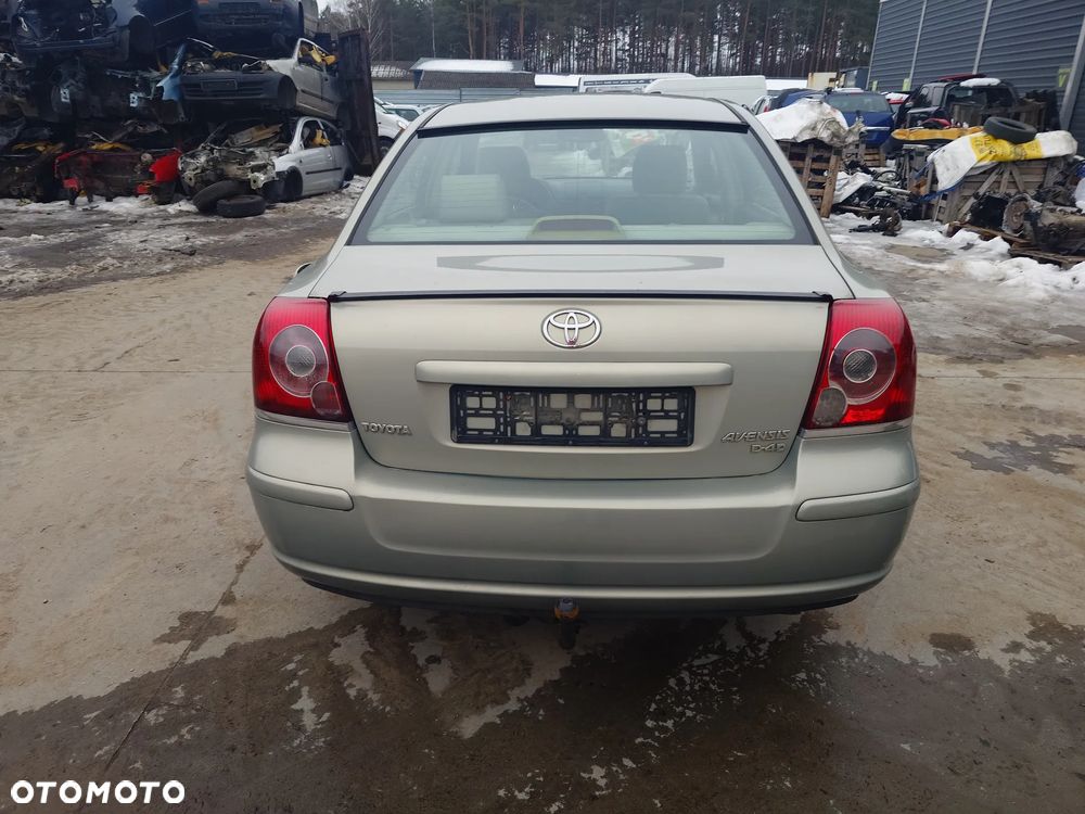 Toyota Avensis 06R 2.2 110 KW NA CZĘŚCI - 3