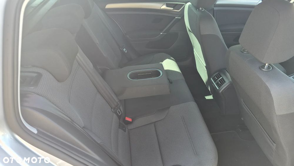 Volkswagen Golf 1.6 TDI BlueMot Comfortline - 10
