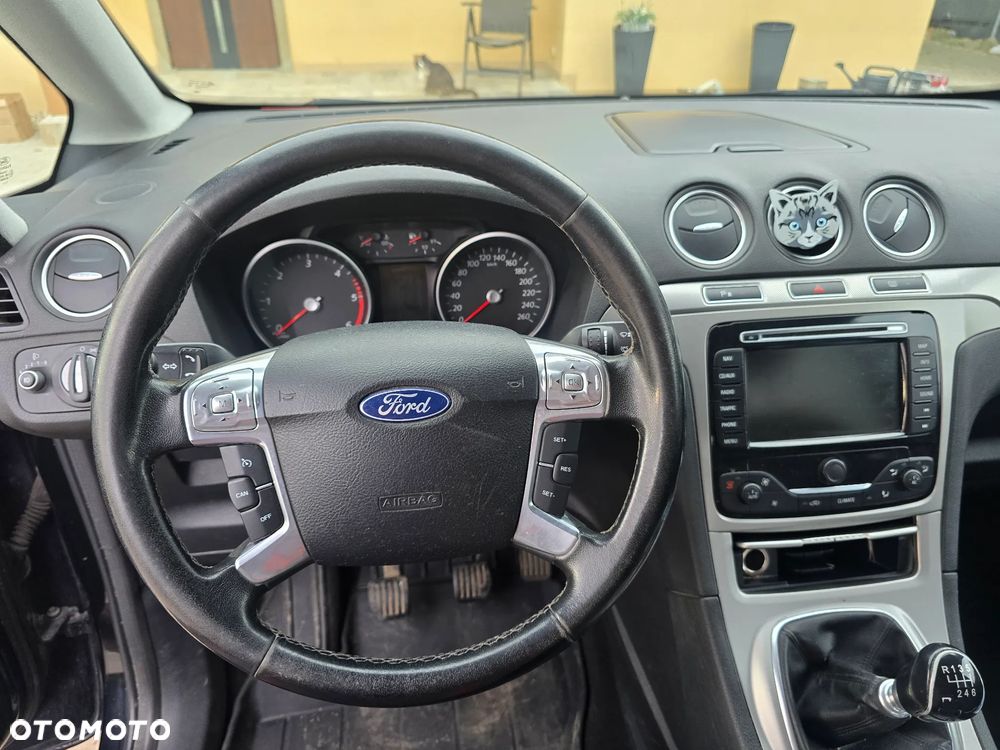 Ford Galaxy 2.0 TDCi Ghia - 9