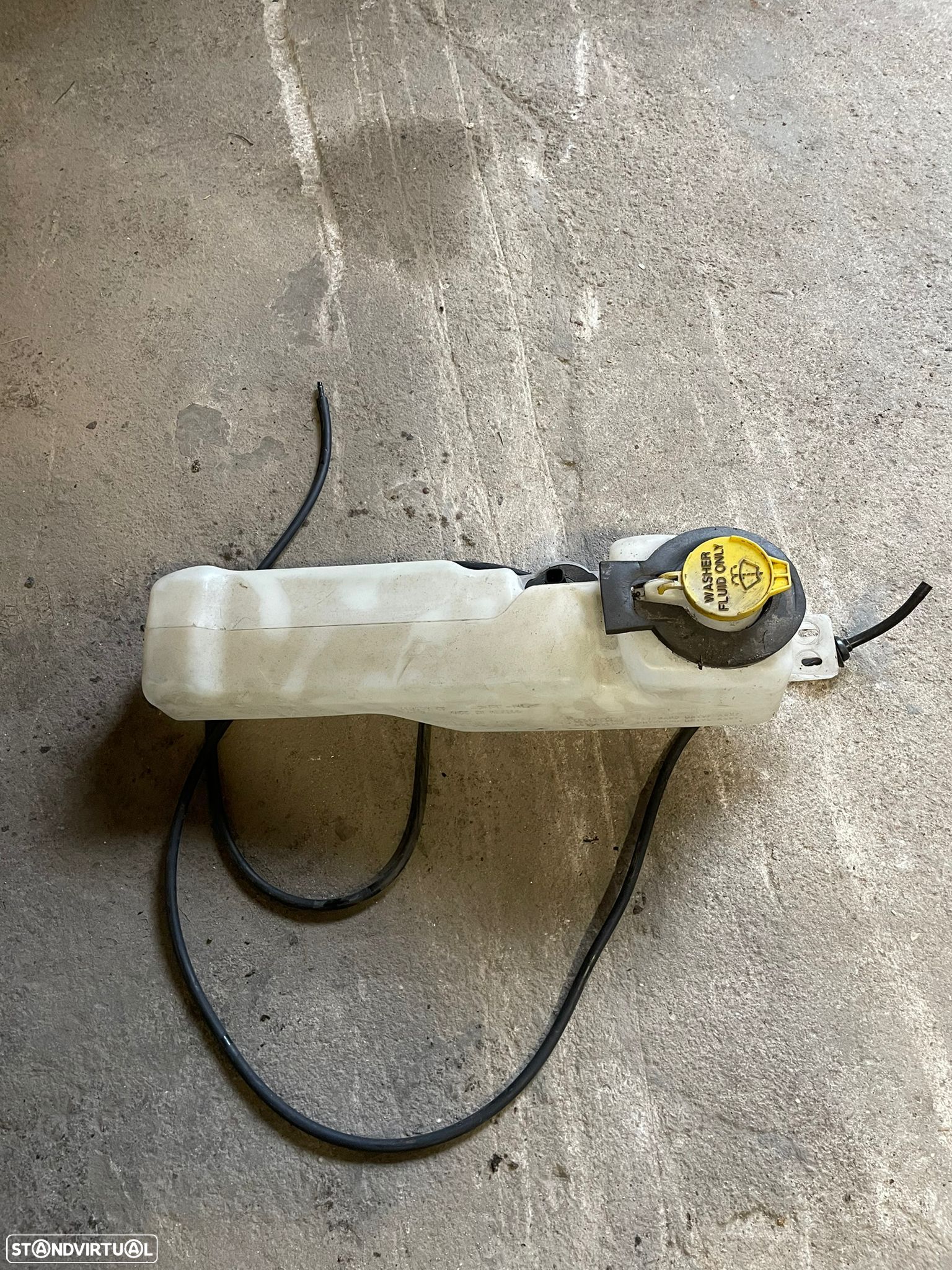 Depósito limpa vidros Chrysler PT Cruiser - 1
