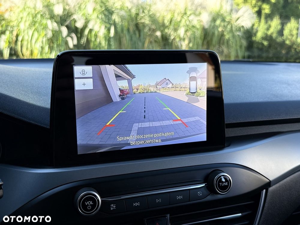 Ford Focus 1.0 EcoBoost Hybrid ST-LINE DESIGN - 31
