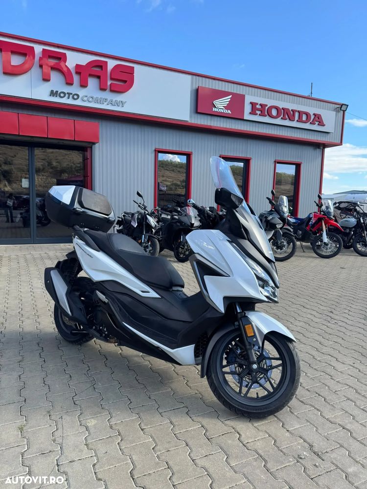 Honda Forza 350 - 5