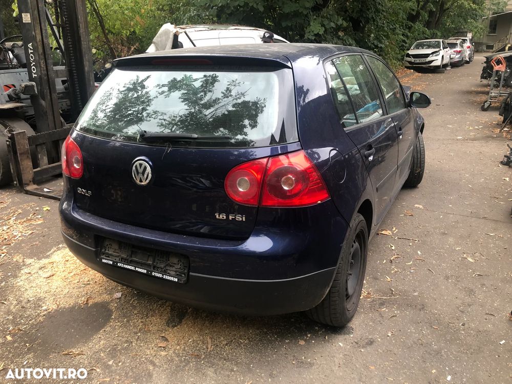 Dezmembrez VW Volkswagen Golf 5 albastru 1,6 FSI BLP 2006 - 1