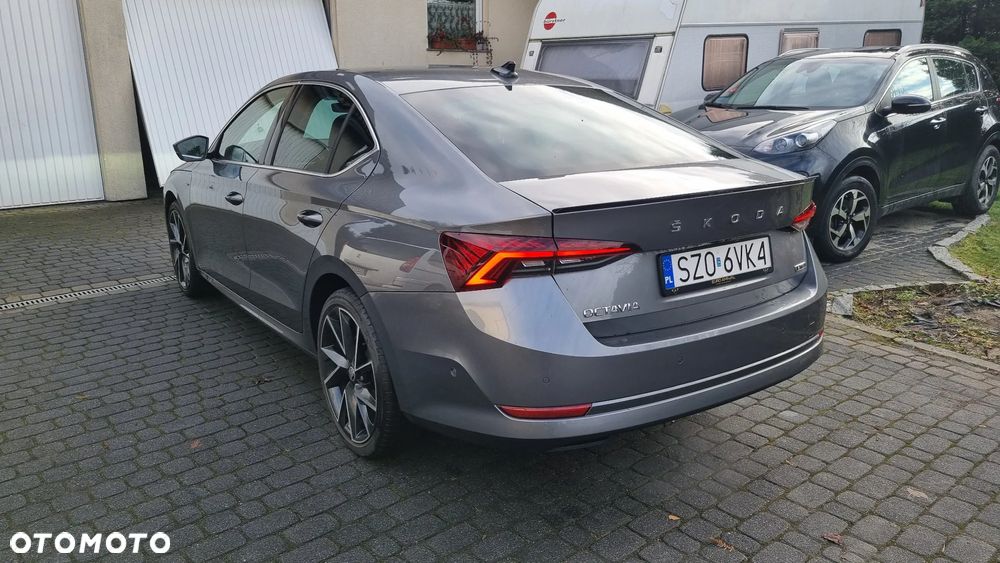 Skoda Octavia 1.5 TSI e-TEC DSG Edition Plus - 4