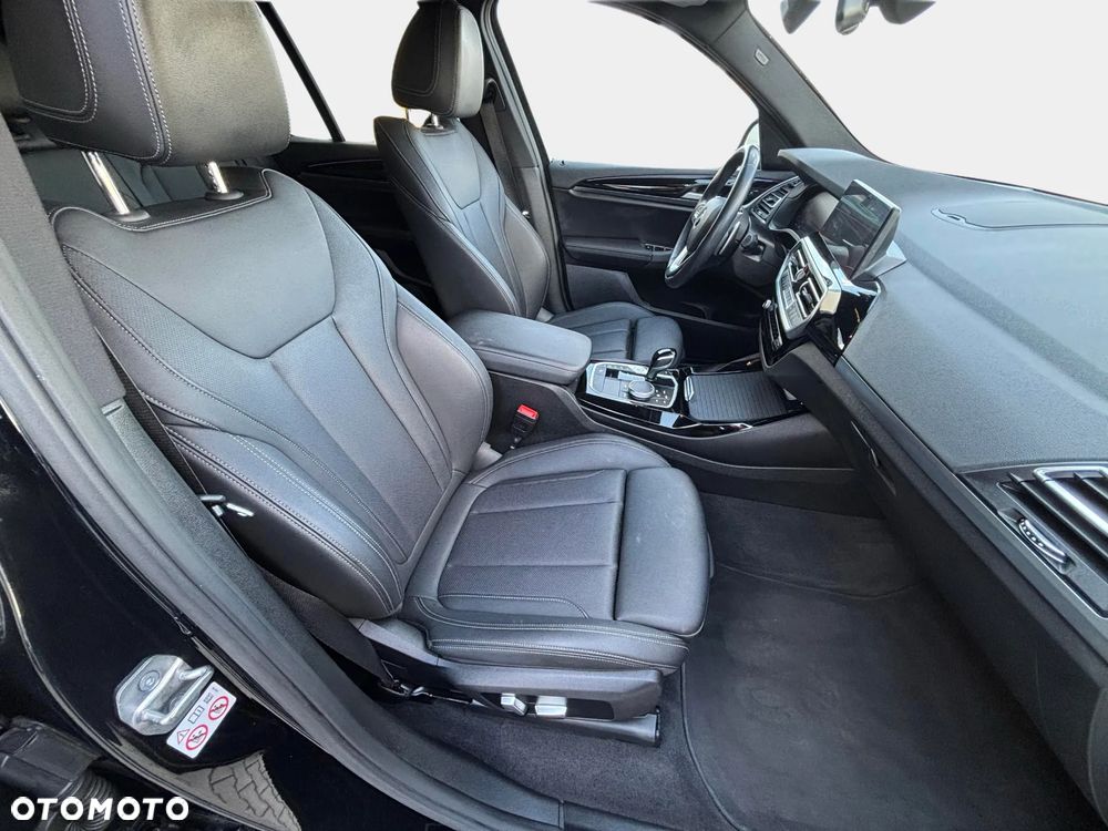 BMW X3 xDrive20i GPF Business Edition - 13