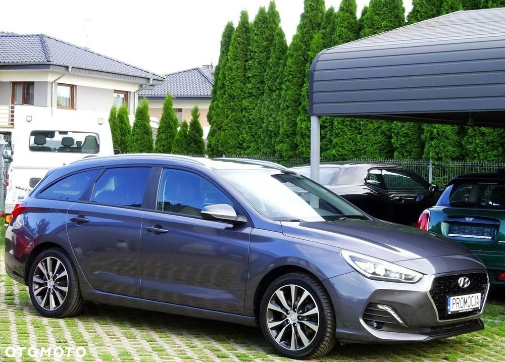 Hyundai i30 1.6 CRDI Premium DCT - 1