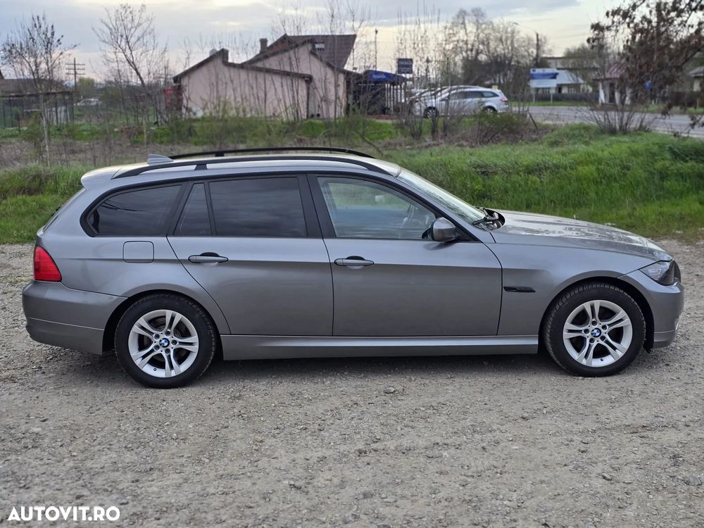 BMW Seria 3 320d xDrive DPF Touring - 10