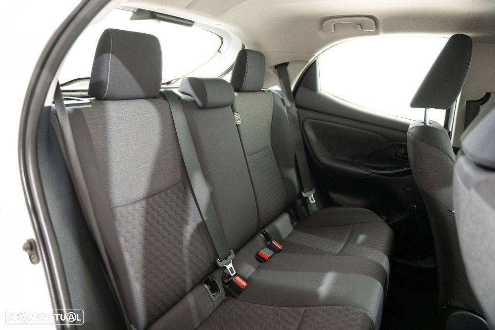 Toyota Yaris 1.5 VVT-i Comfort - 24