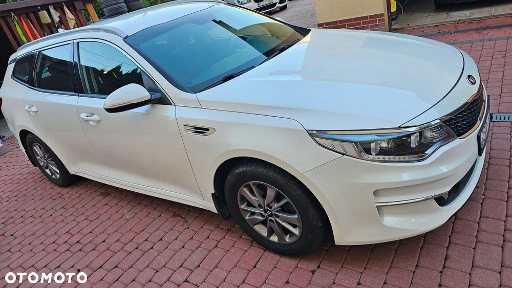 Kia Optima 1.7 CRDI L DCT - 17