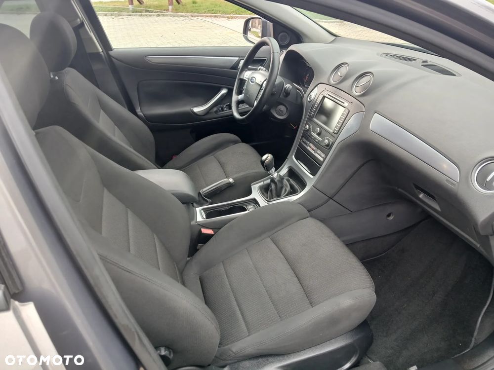 Ford Mondeo 2.2 TDCi Titanium - 17