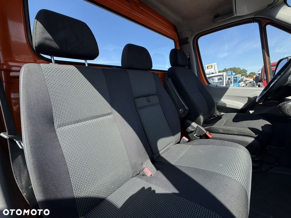 Mercedes-Benz Sprinter - 29
