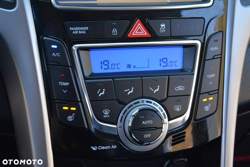 Hyundai i30 1.6 GDI BlueDrive Premium - 23