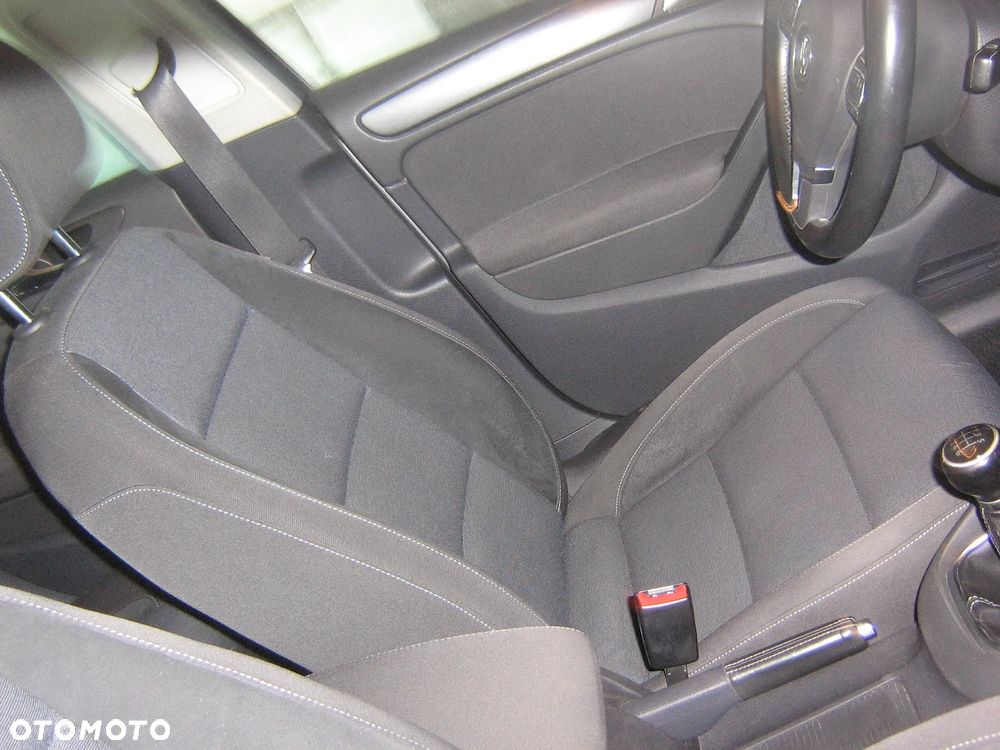 Volkswagen Golf - 16