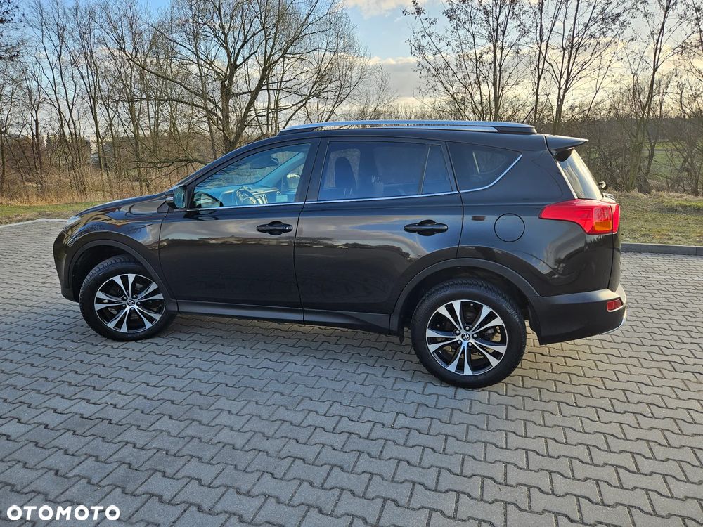 Toyota RAV4 2.0 D-4D Premium 4x2 - 5