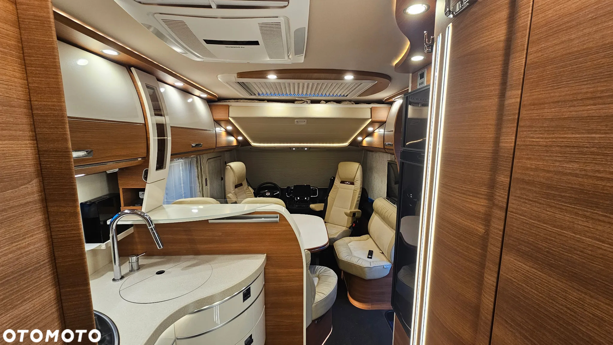 Carthago CHIC C-LINE I 4.9 LE/L - 2