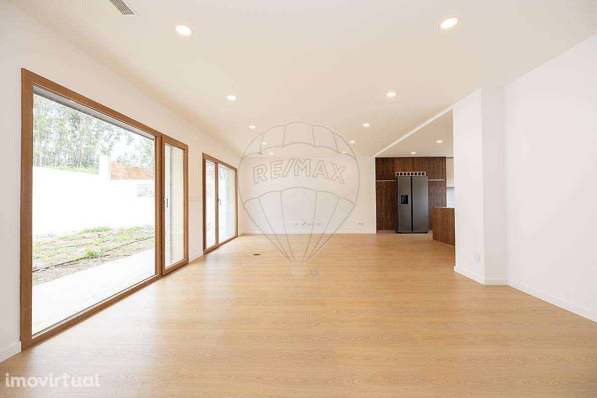 Moradia T4 para venda - Grande imagem: 3/32