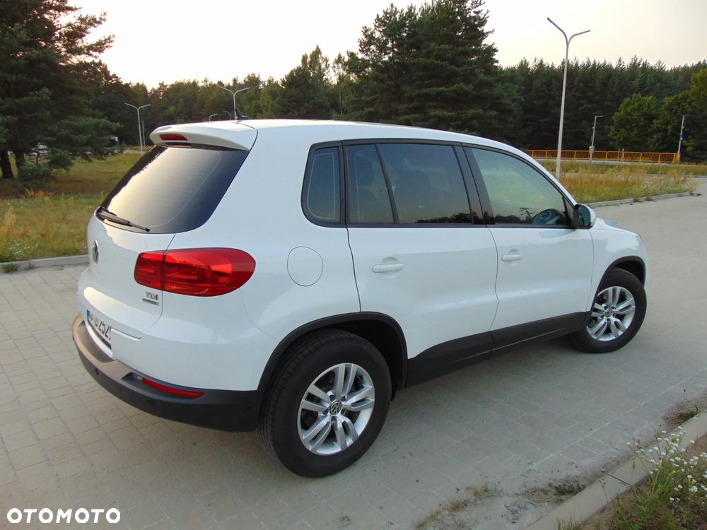 Volkswagen Tiguan 2.0 TDI DPF BlueMotion Technology Sport & Style - 35