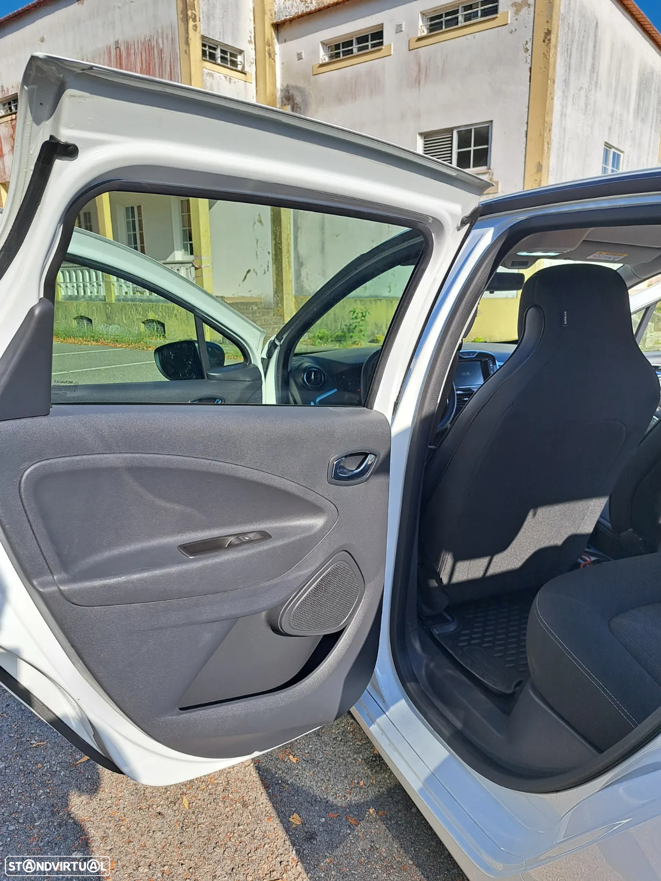 Renault Zoe (c/ Bateria) Limited 40 - 7