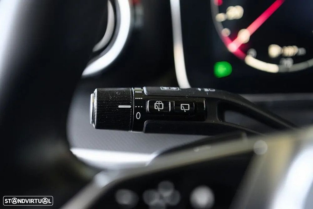 Mercedes-Benz C 300 e AMG Line - 52