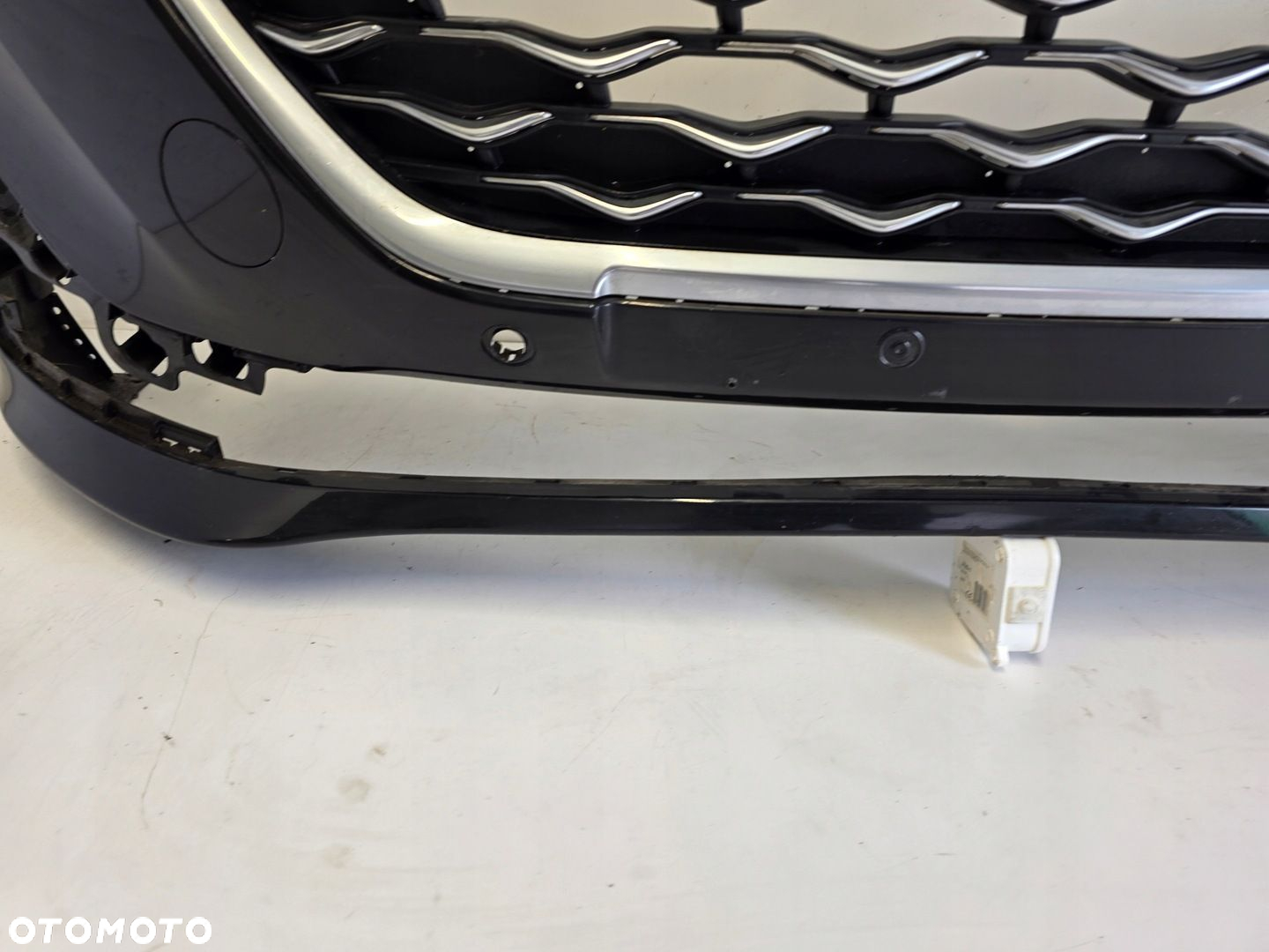 Zderzak przód FORD Kuga mk3 VIGNALE 19-23 ŁADNY - GRILL - 10
