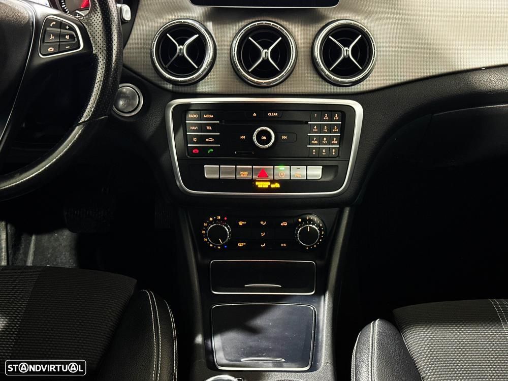 Mercedes-Benz CLA 200 d 4Matic 7G-DCT UrbanStyle Edition - 19