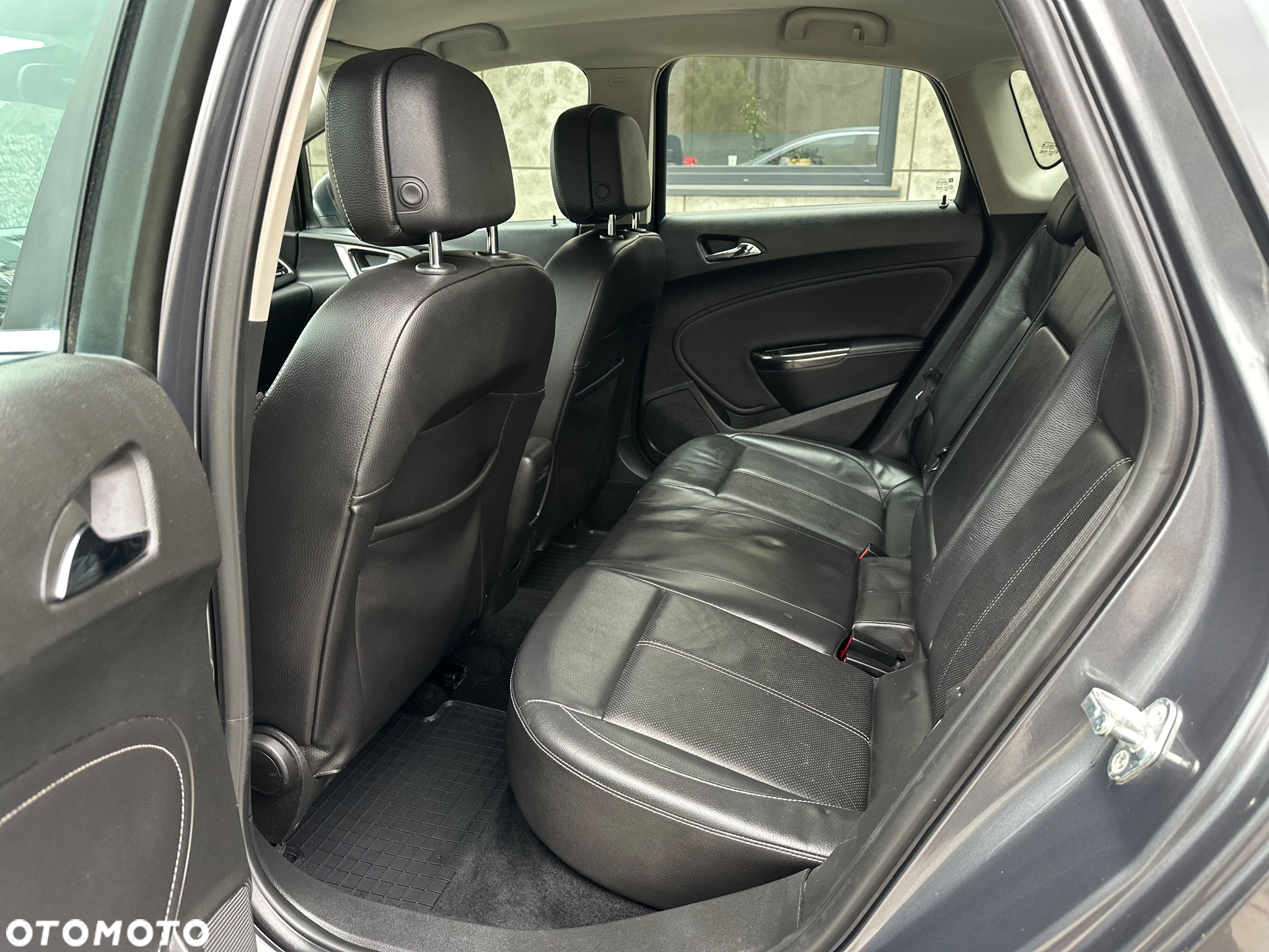Opel Astra IV 2.0 CDTI Cosmo - 28
