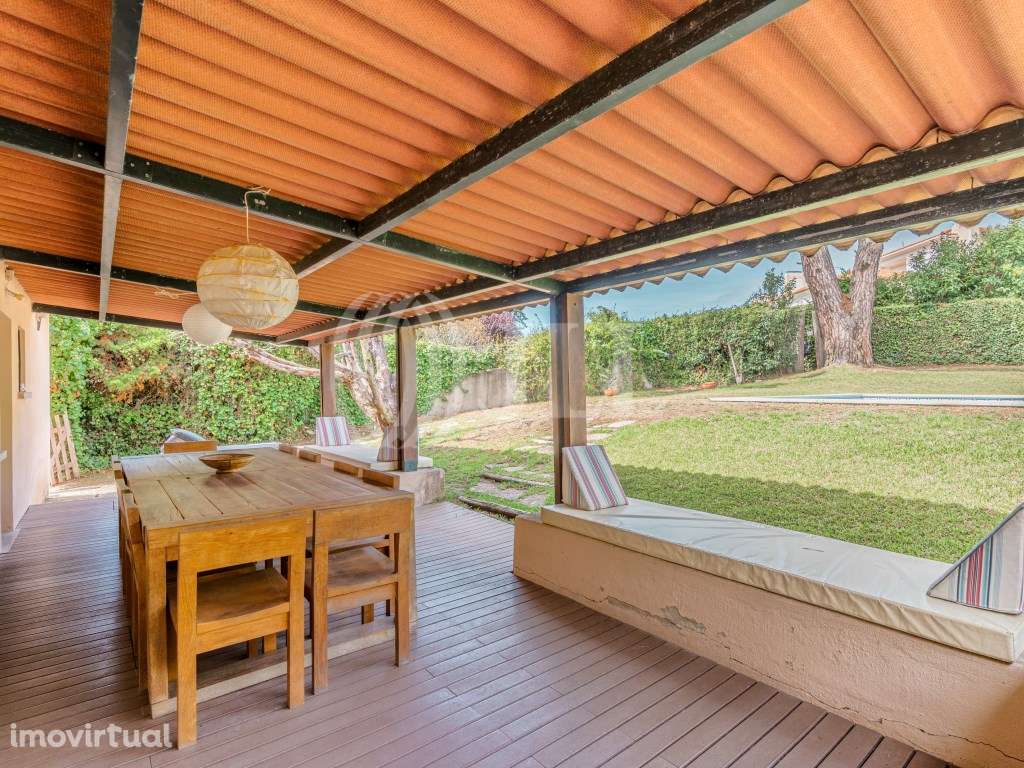 Moradia T8 com vista serra, em Galamares, Sintra - Grande imagem: 3/37