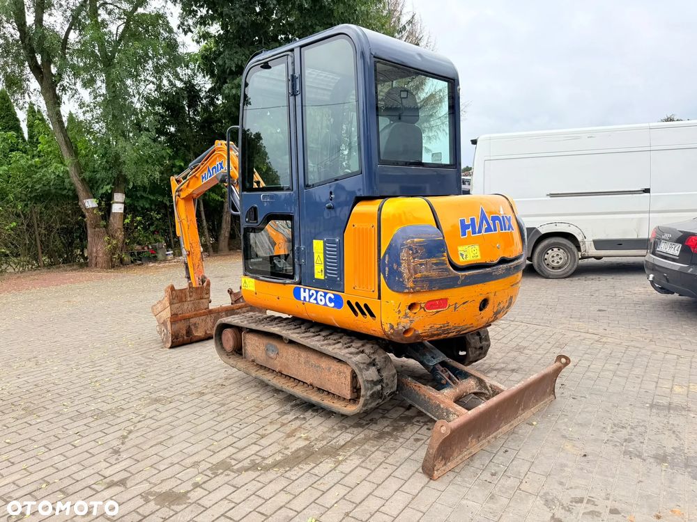 Hanix H26C - 15