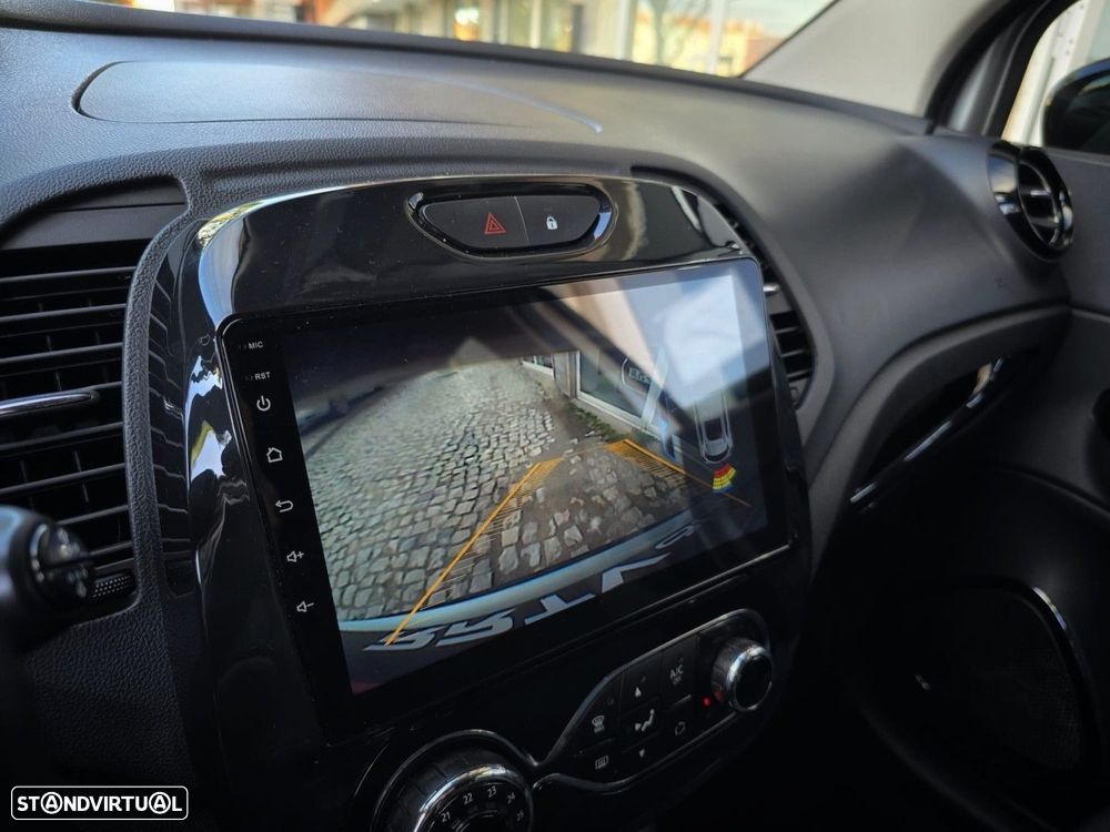 Renault Captur 1.5 dCi Exclusive - 19