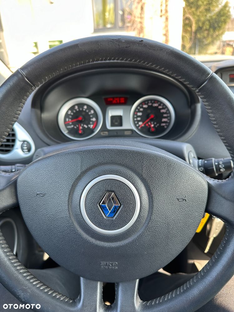 Renault Clio 1.6 16V Exception - 8