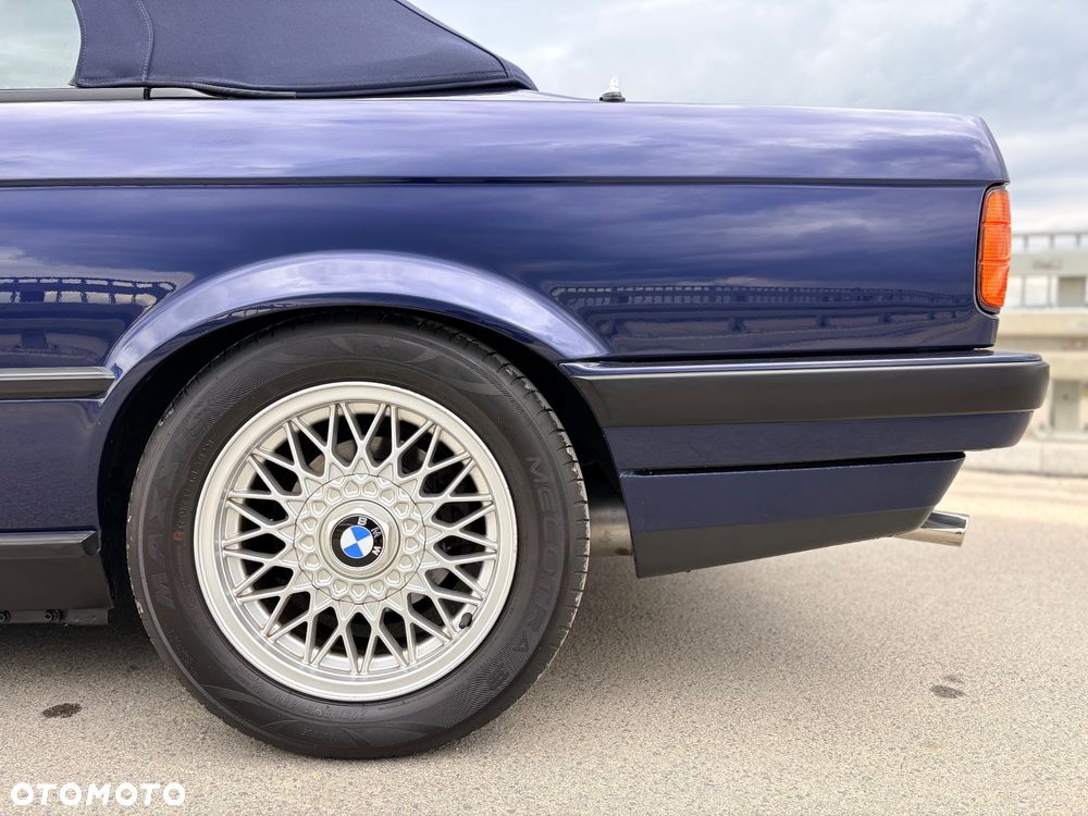BMW Seria 3 318i - 12