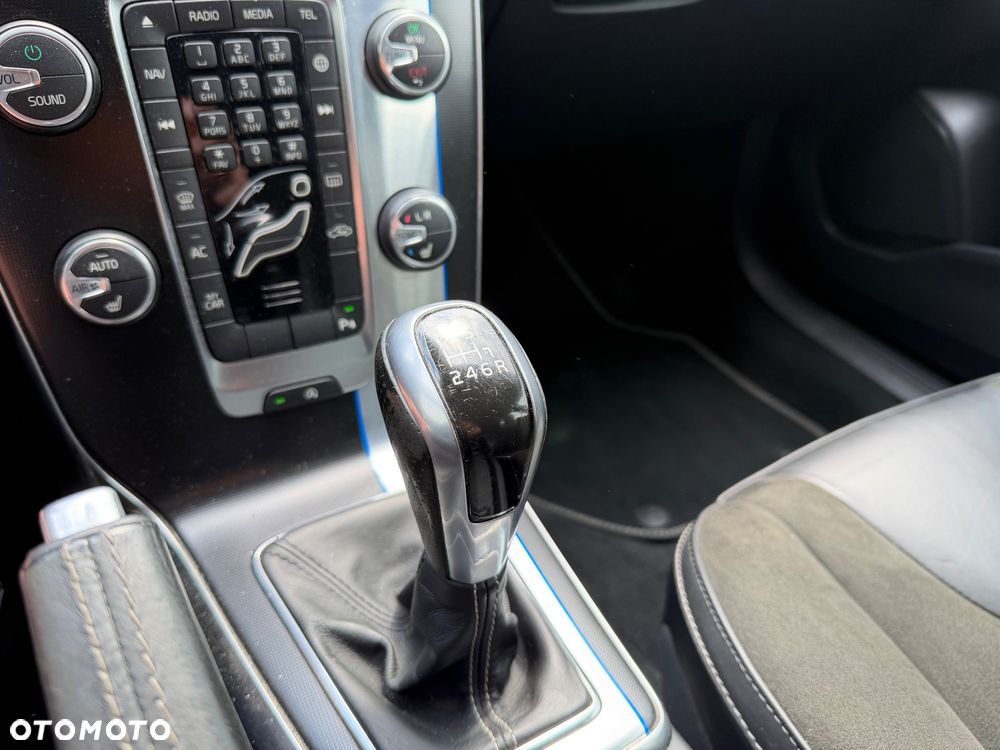 Volvo V40 D2 RDesign - 11