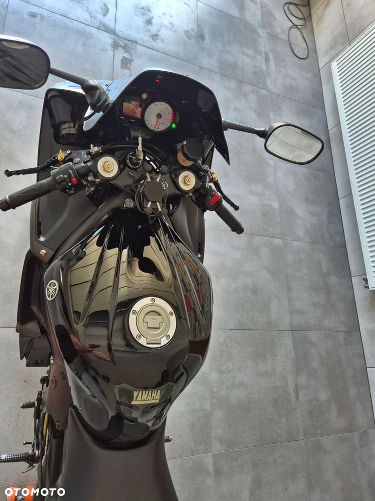 Yamaha R6 - 7