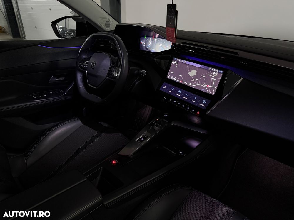 Peugeot 308 BlueHDi 130 EAT8 Allure - 27