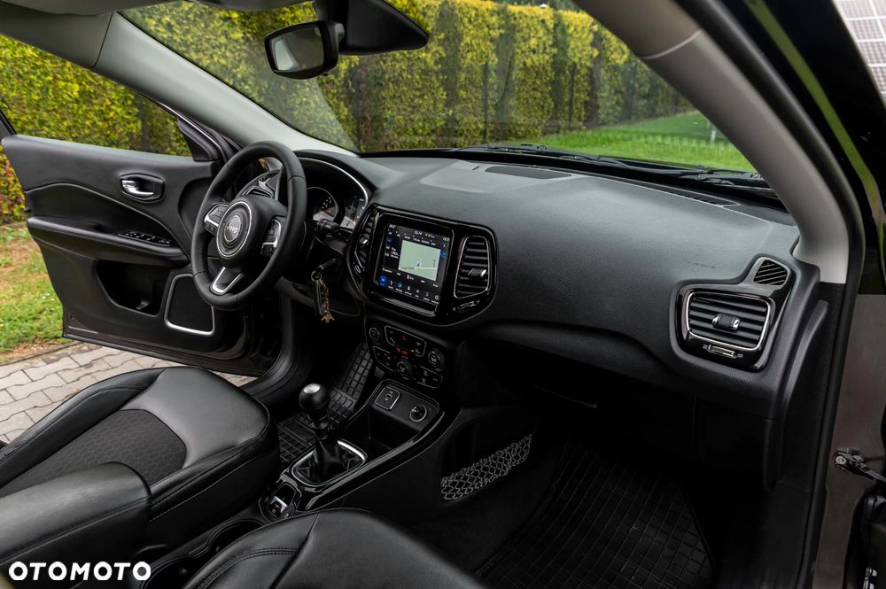 Jeep Compass 1.4 TMair Night Eagle FWD S&S - 24