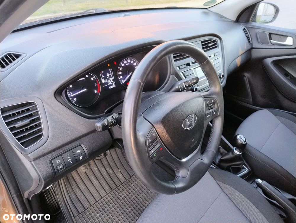 Hyundai i20 1.2 Passion Plus - 16