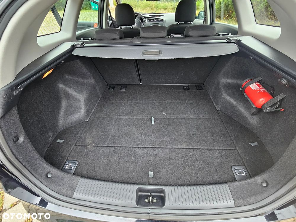 Kia Ceed 1.6 GDI M DCT - 9