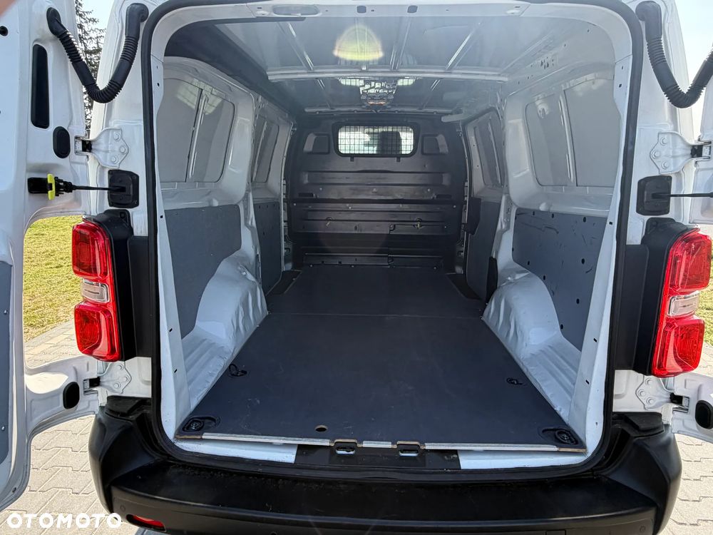 Toyota Proace - 10