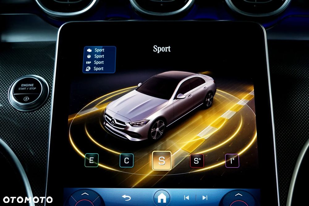 Mercedes-Benz Klasa C 180 9G-TRONIC AMG Line - 34