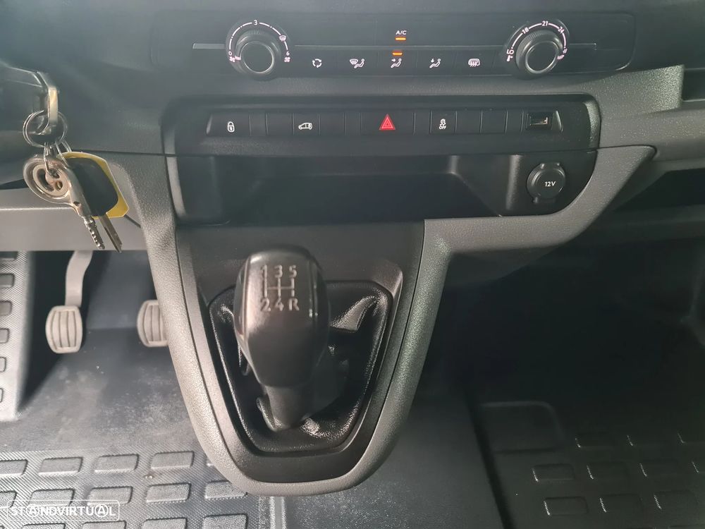 Peugeot EXPERT HDI PREMIUM *GPS *AC *SENSORES* c/ IVA - 29