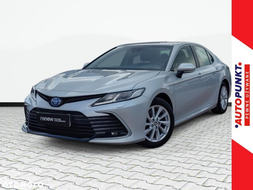Toyota Camry - 1