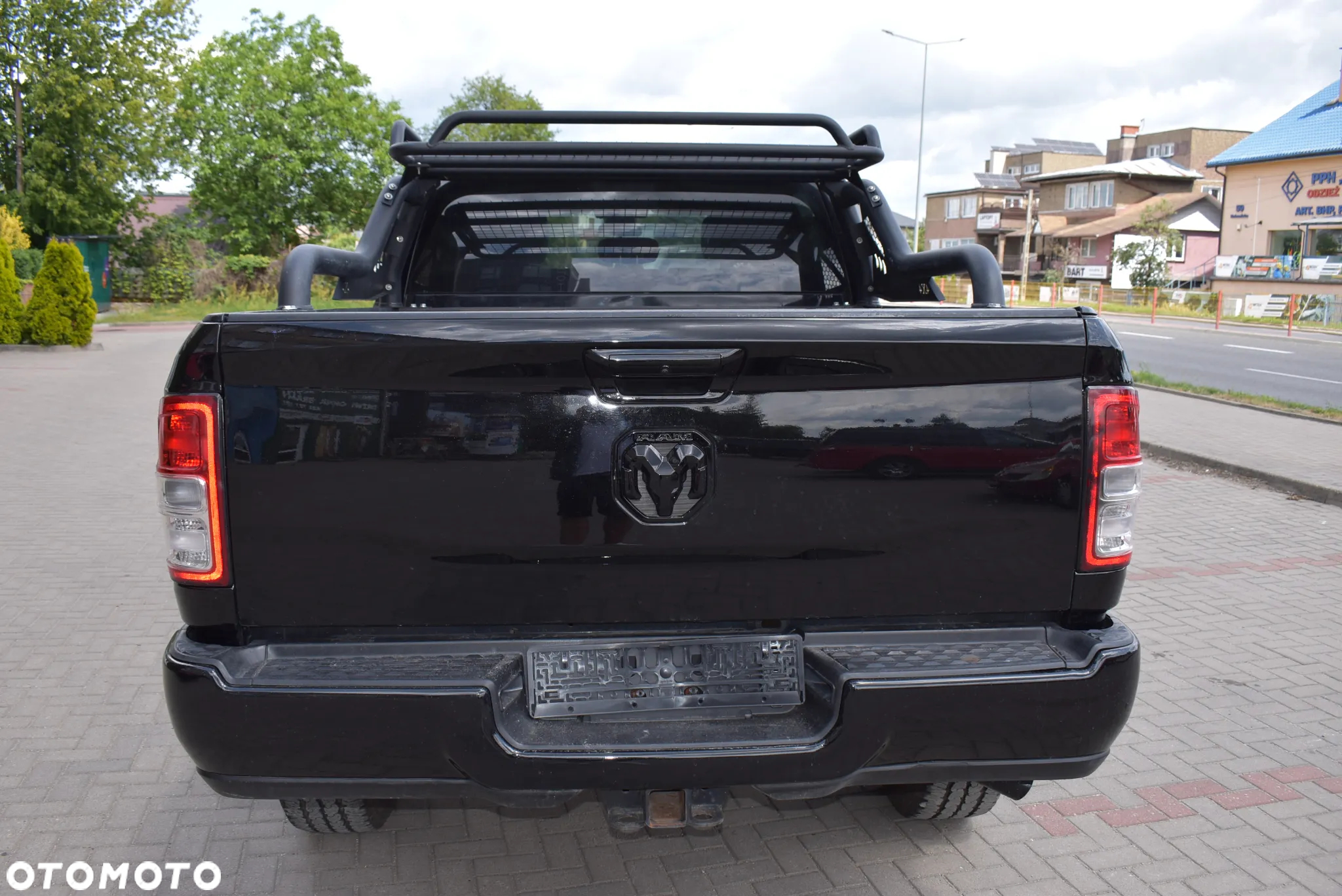 RAM 1500 Crew Cab Sport - 6