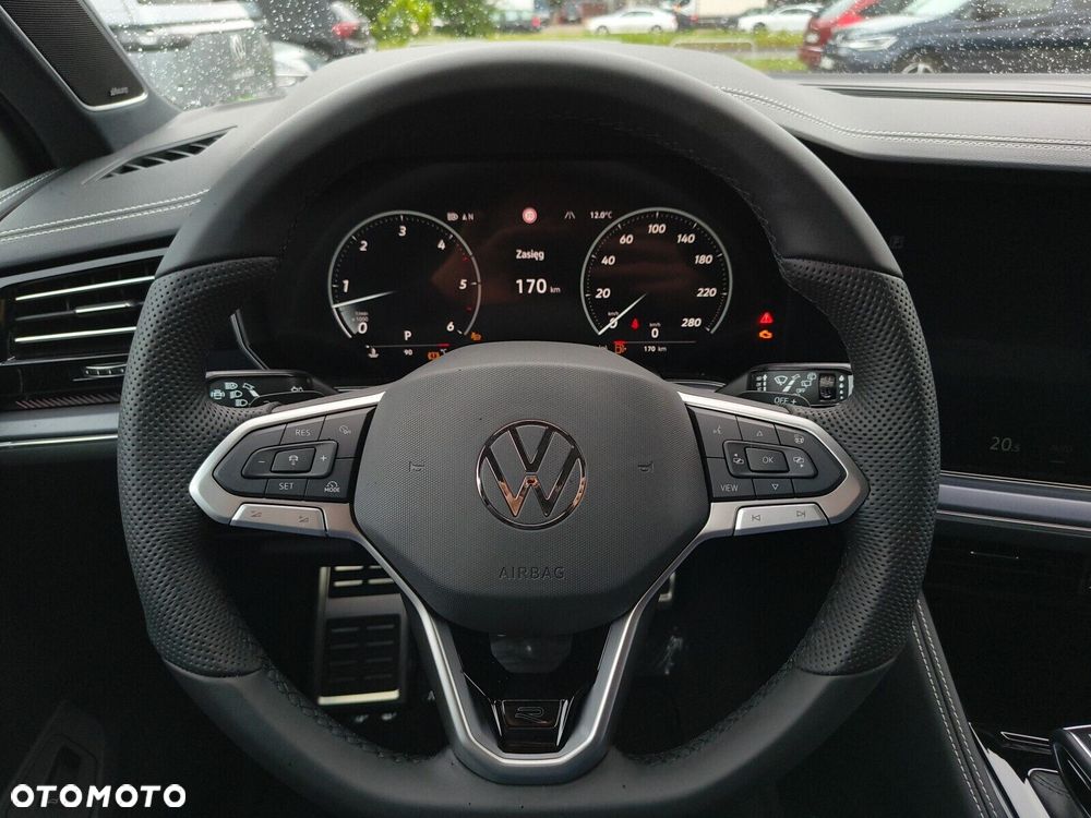 Volkswagen Touareg - 16