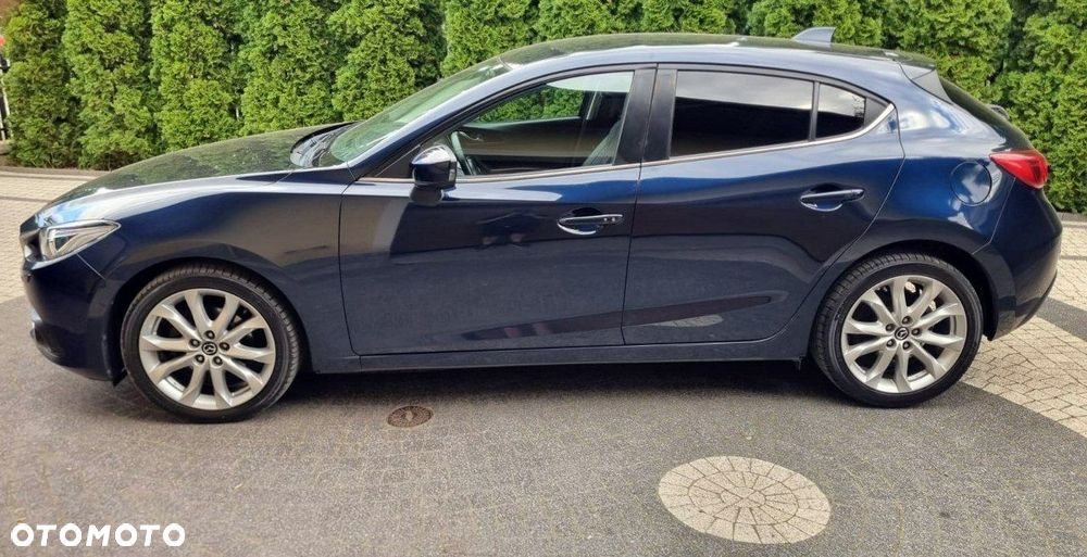 Mazda 3 - 4