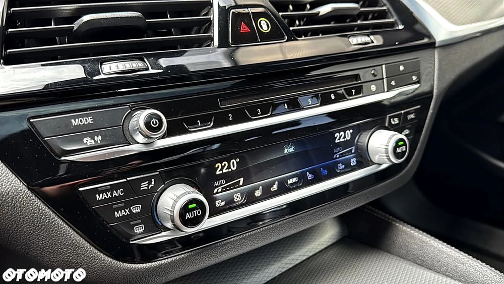 BMW Seria 5 530e iPerformance GPF M Sport sport - 19