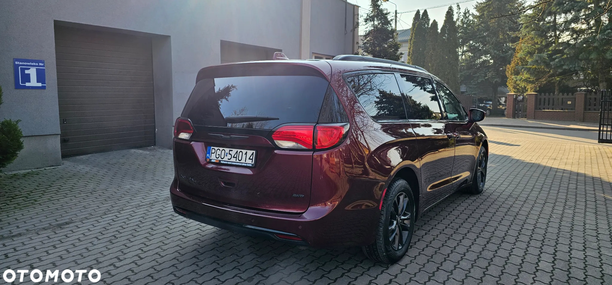 Chrysler Pacifica - 35