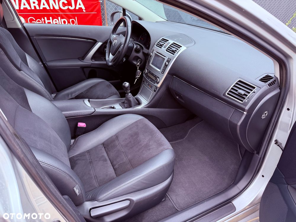 Toyota Avensis 2.0 D-4D Executive - 8