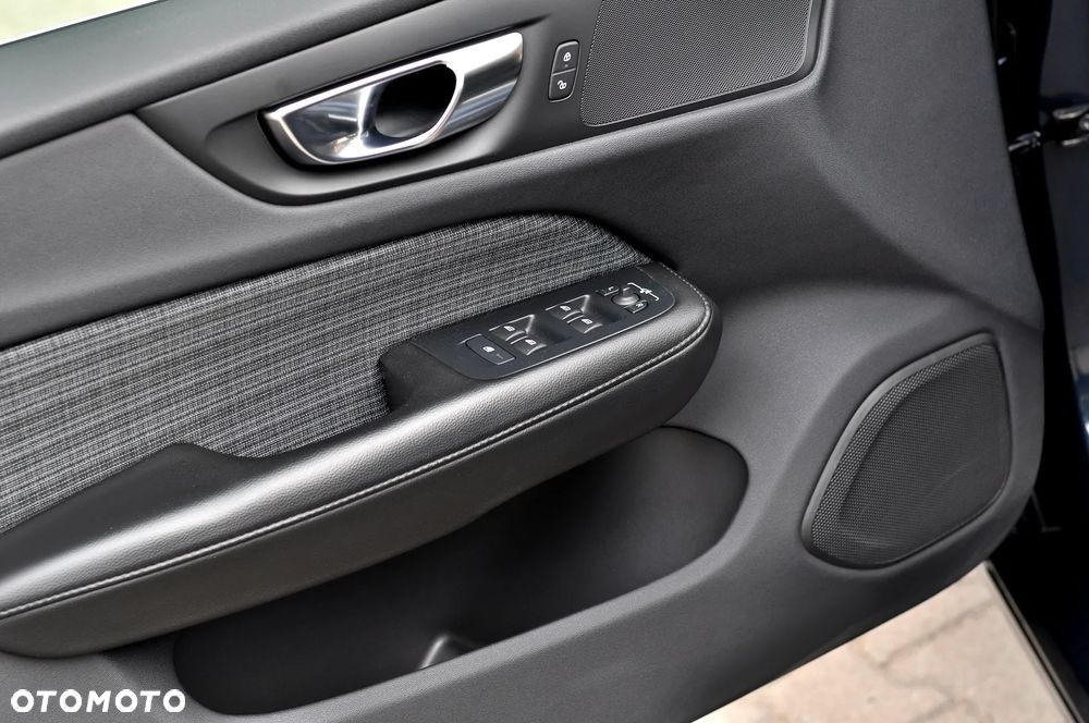Volvo V60 2022