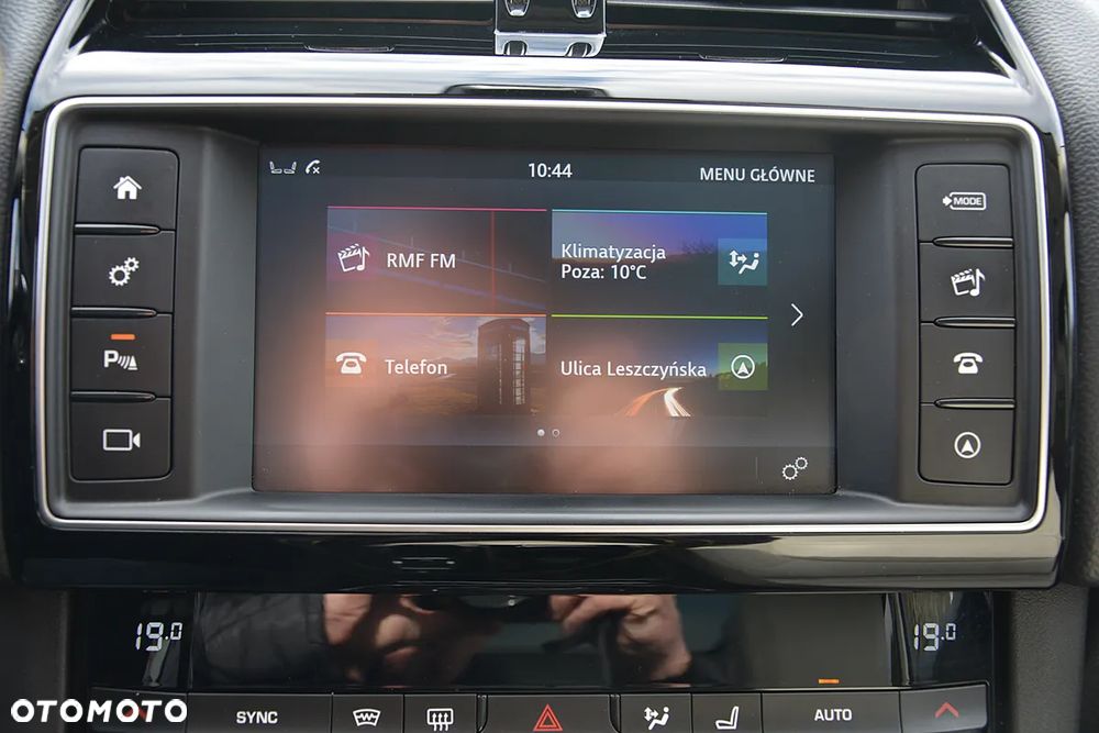 Jaguar F-Pace 2.0 i4D AWD Prestige - 32