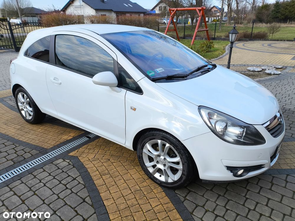 Opel Corsa 1.2 16V Easytronic Cosmo - 2